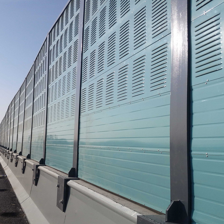 頂卓 熱銷(xiāo) 高架橋隔音屏 公路聲屏障 百葉孔隔音板 聲屏障 品質(zhì)保證圖片_高清圖_細(xì)節(jié)圖-安平縣頂卓絲網(wǎng)制品 -