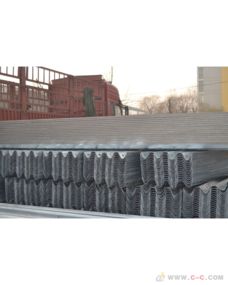 金屬聲屏障在公路安全配套設施中的關鍵作用